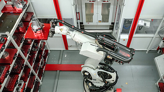 Das Limit ist nur die Zahl der Palettenplätze – Diebold fertigt dank RS 2 in der Nacht und am Wochenende personenlos.