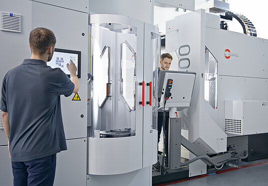 Optimale Zugänglichkeit HERMLE HS flex auch in den Arbeitsraum