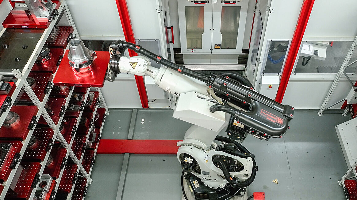 Das Limit ist nur die Zahl der Palettenplätze – Diebold fertigt dank RS 2 in der Nacht und am Wochenende personenlos.