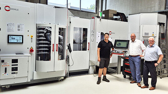 HERMLE C 32 with RS 1 robot system at Mestdagh in Belgium